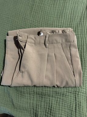 GAP Easy Trouser in Beige